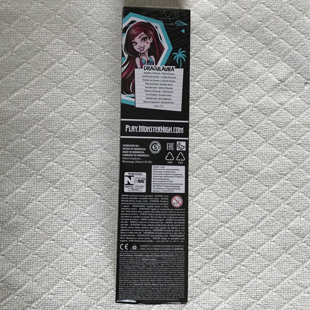 Monster High Doll - Picture 2 of 2